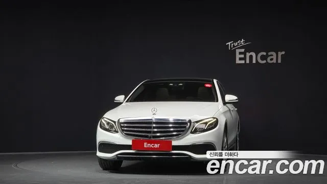 Mercedes-Benz E-Class 2017 — фото 3