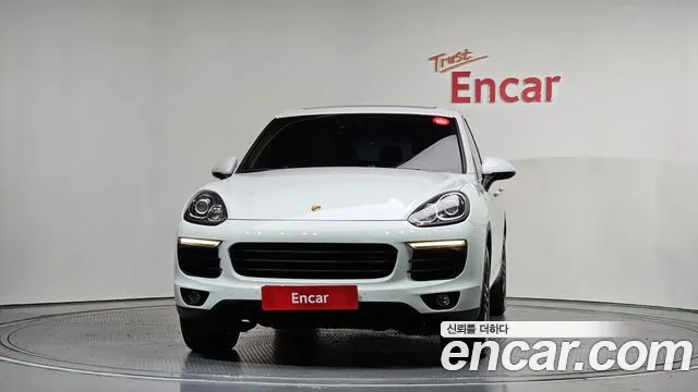 Porsche Cayenne 2016 — фото 3