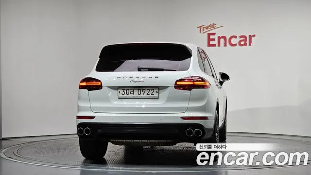 Porsche Cayenne 2016 — фото 4