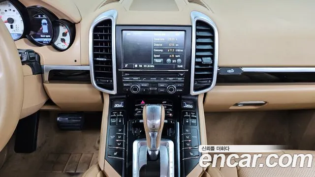 Porsche Cayenne 2016 — фото 14