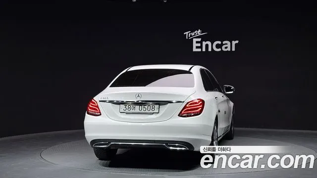 Mercedes-Benz C-Class 2016 — фото 4