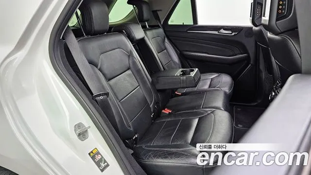 Mercedes-Benz M-class 2015 — фото 11
