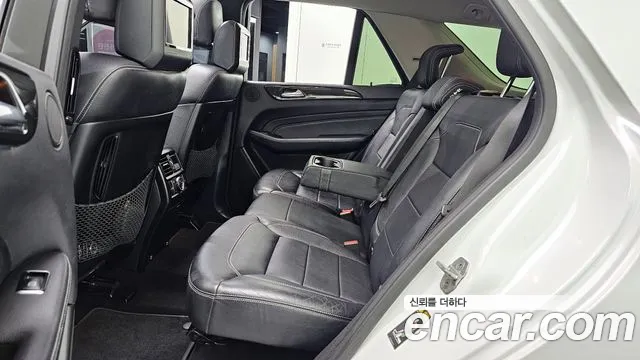 Mercedes-Benz M-class 2015 — фото 12