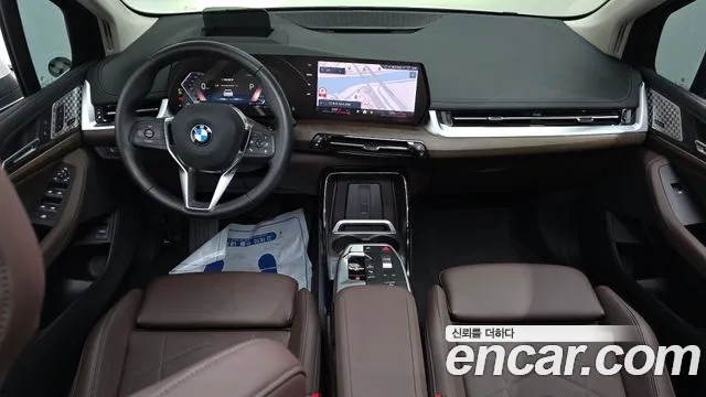BMW 2-Series 2025 — фото 10