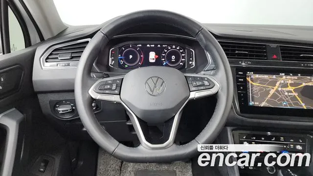 Volkswagen Tiguan 2023 — фото 13