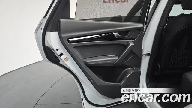 Audi Q5 2021 — фото 14