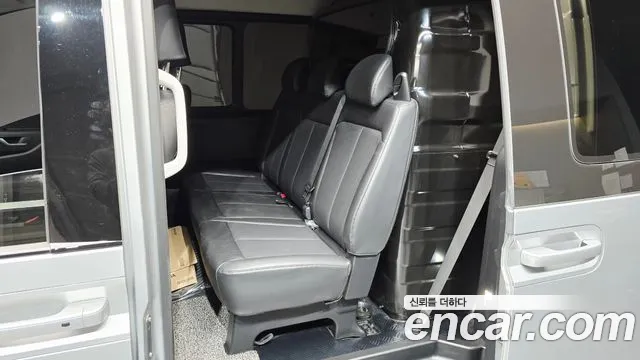Hyundai Staria 2022 — фото 17