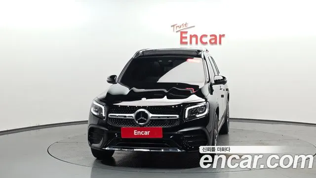 Mercedes-Benz GLB-Class 2023 — фото 2