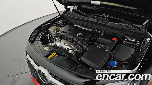Mercedes-Benz GLB-Class 2023 — фото 5