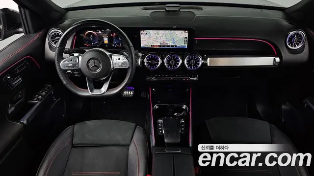 Mercedes-Benz GLB-Class 2023 — фото 9