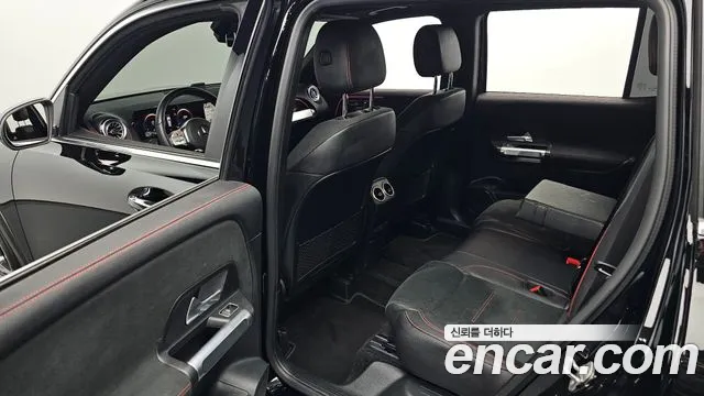 Mercedes-Benz GLB-Class 2023 — фото 16