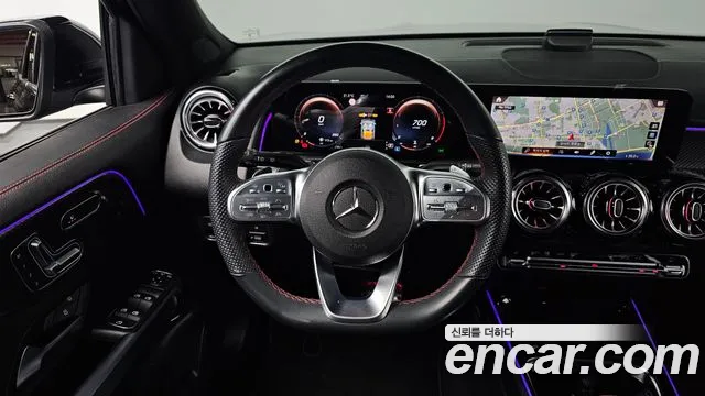 Mercedes-Benz GLB-Class 2023 — фото 17