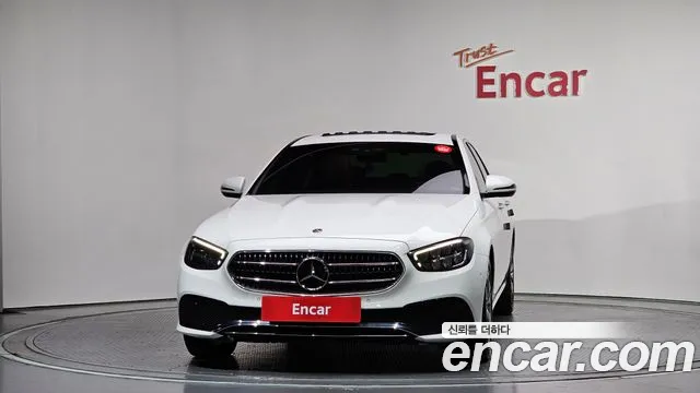 Mercedes-Benz E-Class 2021 — фото 3
