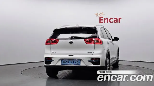 Kia Niro 2019 — фото 4