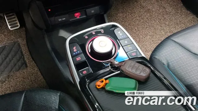 Kia Niro 2019 — фото 9