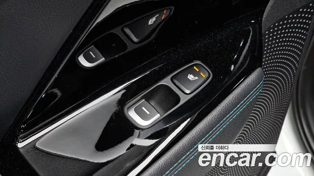 Kia Niro 2019 — фото 19
