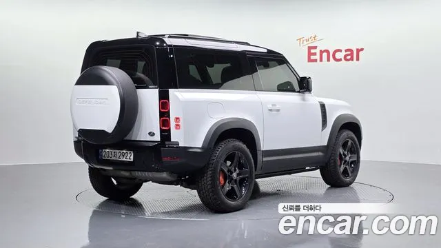 Land Rover Defender 2022 — фото 2