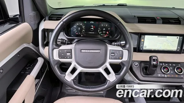Land Rover Defender 2022 — фото 18