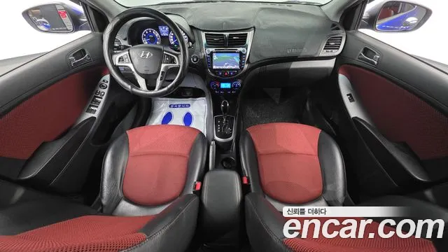 Hyundai Accent 2012 — фото 10