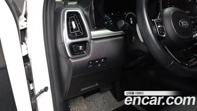 Kia Sorento 2021 — фото 19