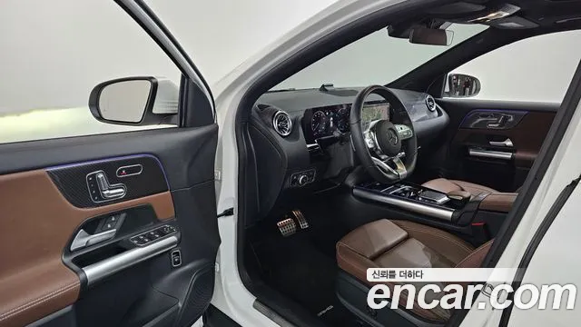 Mercedes-Benz GLA-Class 2023 — фото 13