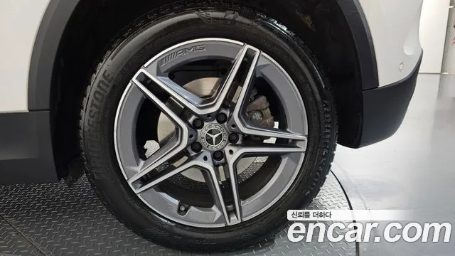 Mercedes-Benz GLA-Class 2023 — фото 7