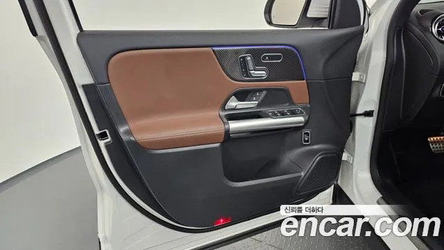 Mercedes-Benz GLA-Class 2023 — фото 14