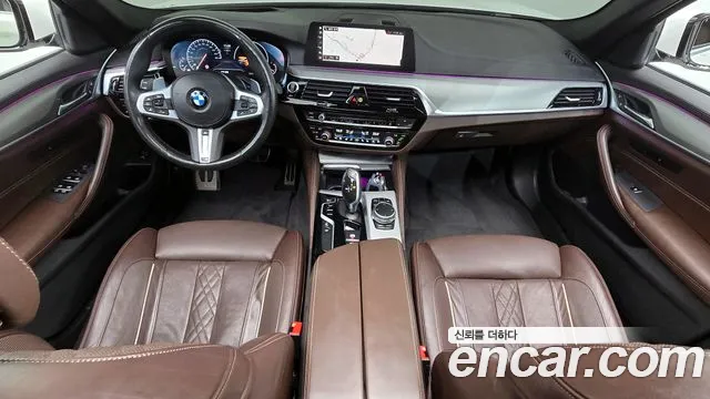 BMW 5-Series 2019 — фото 10