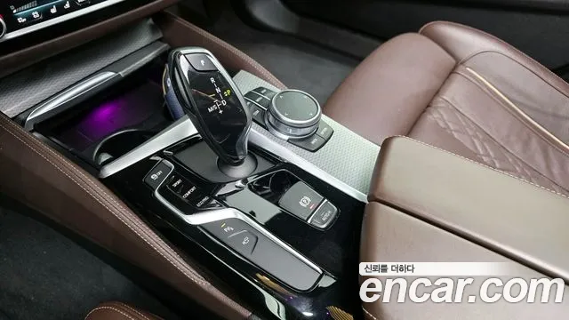 BMW 5-Series 2019 — фото 12