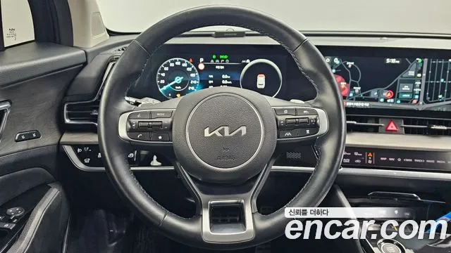 Kia Sportage 2023 — фото 13