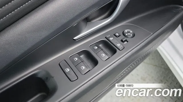Hyundai AVANTE 2021 — фото 18
