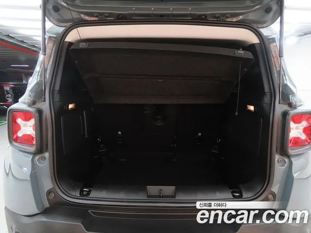 Jeep Renegade 2015 — фото 17