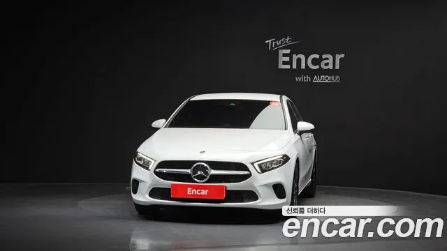 Mercedes-Benz A-Class 2023 — фото 3