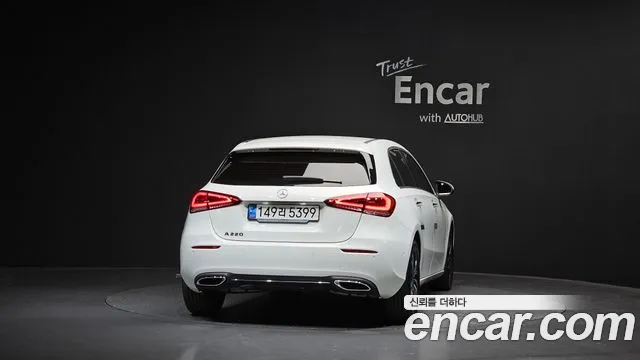 Mercedes-Benz A-Class 2023 — фото 4