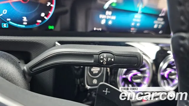 Mercedes-Benz A-Class 2023 — фото 9