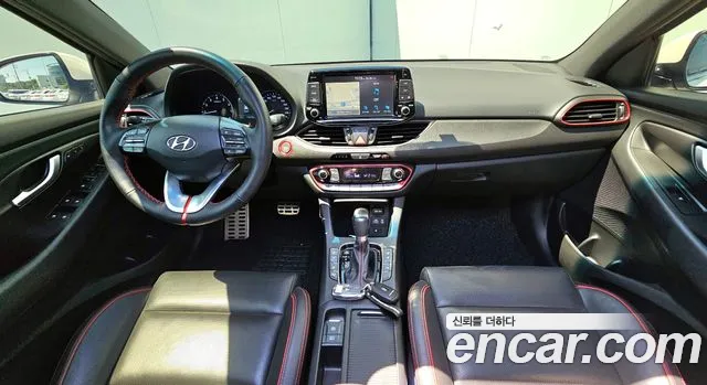 Hyundai i30 2017 — фото 7