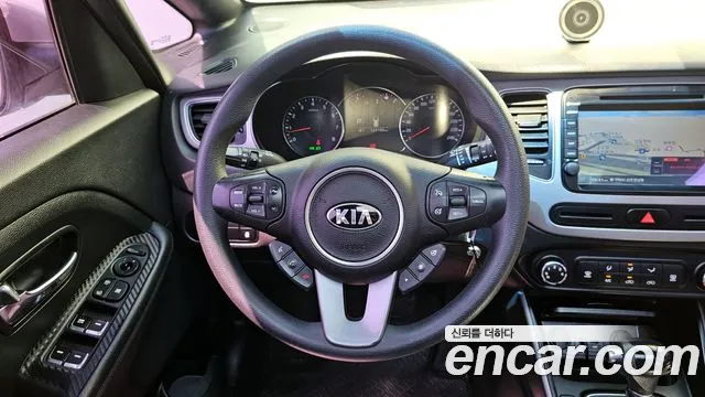Kia Carens 2014 — фото 15
