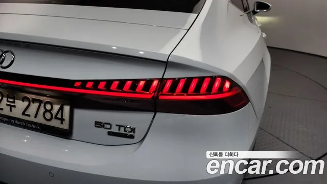 Audi A7 2020 — фото 9
