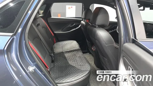 Hyundai i30 2019 — фото 12
