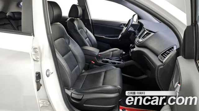 Hyundai Tucson 2018 — фото 18