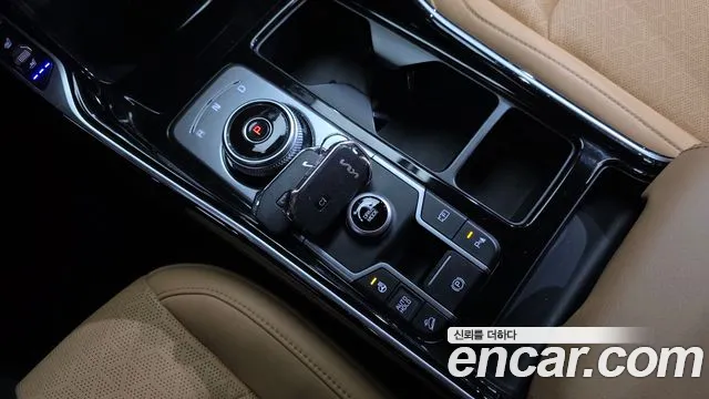 Kia Sorento 2022 — фото 9