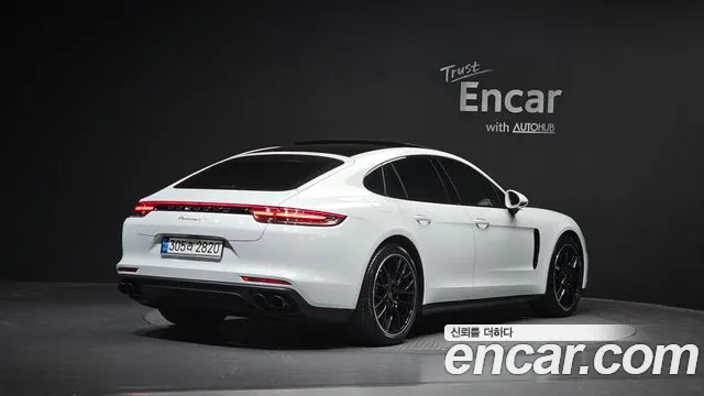 Porsche Panamera 2020 — фото 2