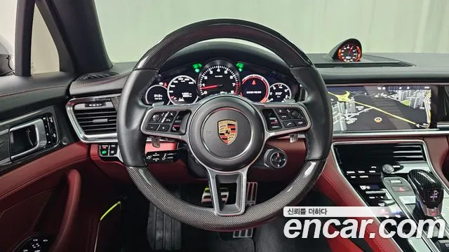 Porsche Panamera 2020 — фото 19