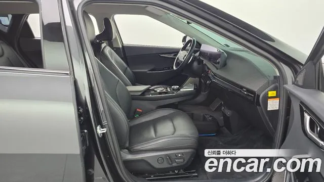 Kia EV6 2022 — фото 16