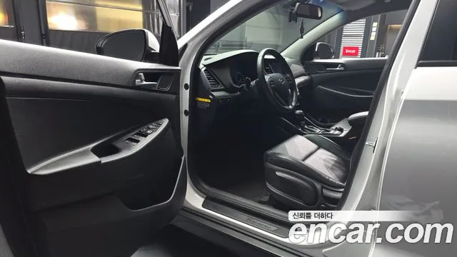 Hyundai Tucson 2017 — фото 13
