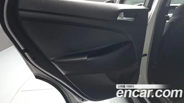 Hyundai Tucson 2017 — фото 15