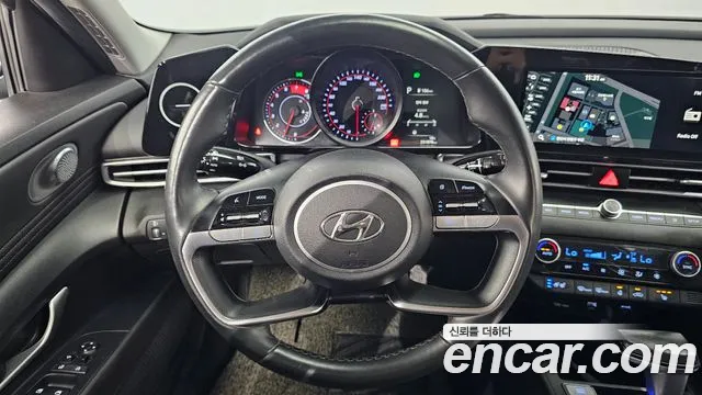 Hyundai AVANTE 2021 — фото 13