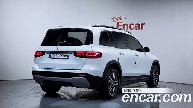 Mercedes-Benz GLB-Class 2021 — фото 2