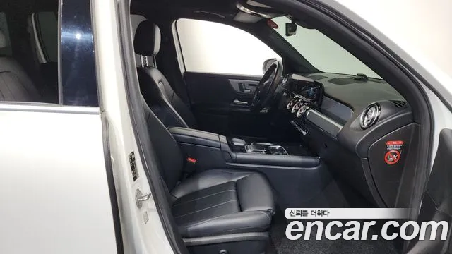 Mercedes-Benz GLB-Class 2021 — фото 16