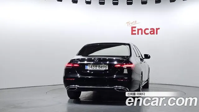 Mercedes-Benz E-Class 2021 — фото 4